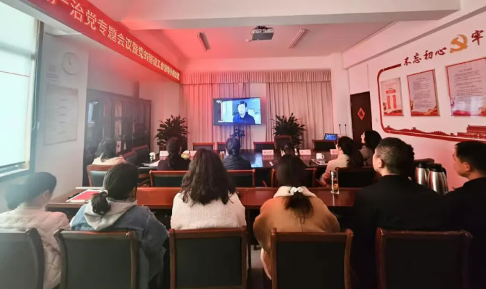 055934-899149.jpg 2.jpg